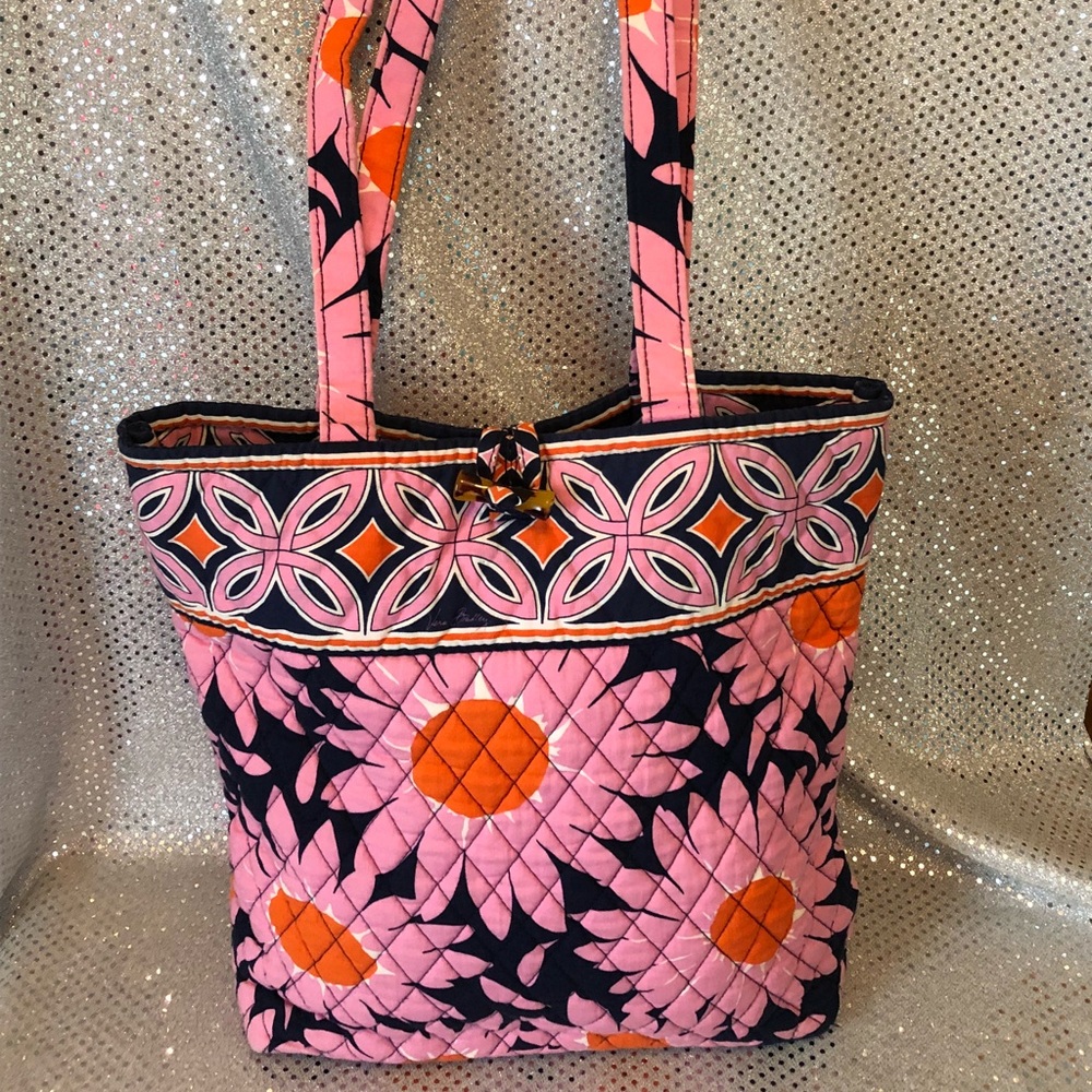 Vera Bradley Tote in Loves Me